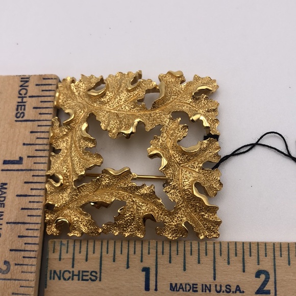 Crown Trifari Gorgeous VTG Square Oak Leaves w tag.  Sculpturesque Colection - Picture 6 of 8